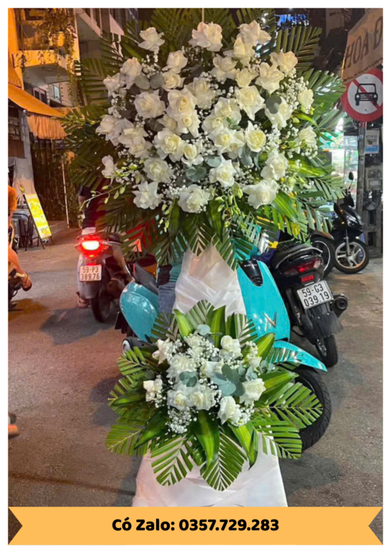 Xử lý hoa tươi nguyên liệu trước khi cắm tại shop hoa tươi Phường Cẩm Lệ Đà Nẵng OMNI FLORIST