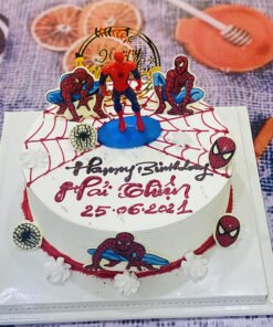 Bánh Sinh Nhật Spiderman Đu Mạng Tòa Nhà Cao Tầng