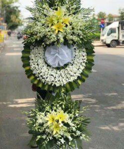 Kệ Hoa Chia Buồn Giọt Nước Mắt Cao Cấp