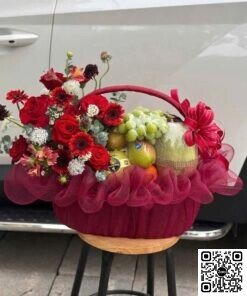Giỏ Trái Cây Quà Tặng Đính Nơ Lụa Sang Trọng