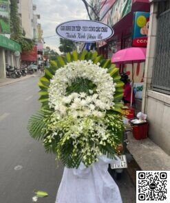 Kệ Hoa Chia Buồn Mây Trắng Tiễn Đưa Trang Nghiêm