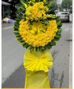 Vòng Hoa Viếng Kính Viếng Tone Vàng Sang Trọng